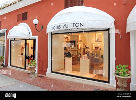 louis vuitton capi|louis vuitton capri store.